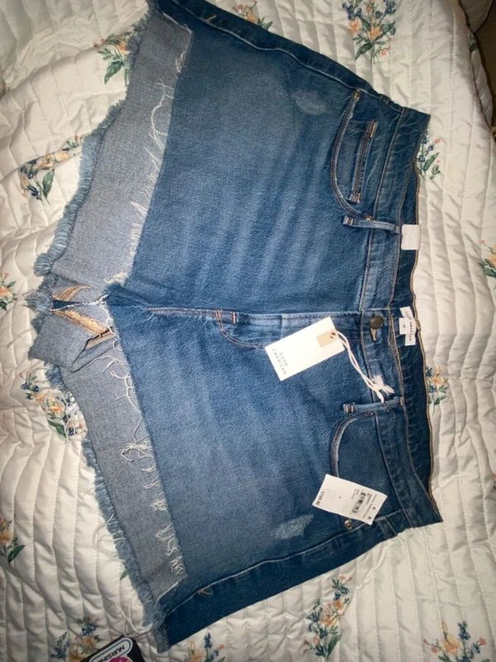 New good American size 16 Denim Dark Wash Shorts